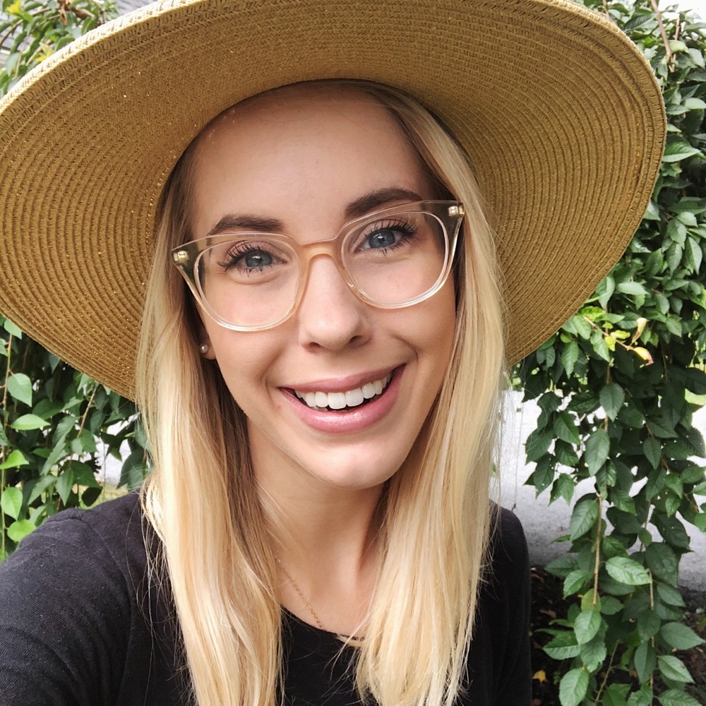 Meet your Posher, Stephanie